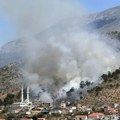 Veliki požar iznad Mostara proširio se na dve strane: Na terenu su sve raspoložive vatrogasne snage