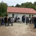 Zubin Potok: Četvoročlanoj porodici Rašković iz Drena uručeni ključevi kuće