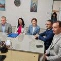 Trstenik ozbiljno brine o demografiji, porodici i deci Ministarka za porodicu i demografiju Jelena Žarić Kovačević u poseti…