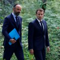Filip traži makronovu ostavku: Nekadašnji francuski premijer od bivšeg šefa očekuje objavu prevremenih predsedničkih izbora…