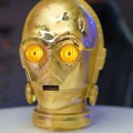 Glava robota C-3PO iz "Ratova zvezda" prodata za milion dolara