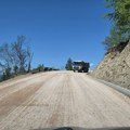 Mašine ne staju na putu ka Debelom brdu: Radovi ušli u novu fazu, u toku ugradnja tamponskog sloja na deonici dugoj 24…