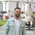 Nakoj vesti da mu je devojka trudna oglasio se Marko Gačić! Pevač objavio sliku sa partnerkom, jedan detalj su svi primetili…
