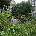Evakuisano milion ljudi; Popaljeni svi alarmi