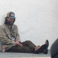 Rodila mu je mrtvo dete, a 2 godine kasnije nosio je njen sanduk: Slavni glumac ima sve, ali ga celog života prati prokletstvo
