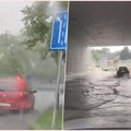 Neverovatni snimci! Nevreme napravilo haos u Vojvodini, automobili plivaju potocima: Narandžasti meteo alarm na snazi u ovom…