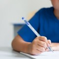 Mališan iz Srbije noć pre polaska na more ostavio poruku roditeljima pa njome nasmejao čitav internet: "Hm, zvuči kao da ovaj…