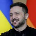 Zelenski obukao odelo i šokirao javnost: Snimci iz Haga kruže mrežama (VIDEO)