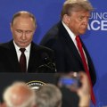 Obraćaju se Tramp i Putin Ruski predsednik ovom rečenicom otvorio konferenciju