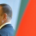 Baku nastavlja antirusku kampanju