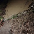 Čitaoci javljaju: U Rudaru pun kanal, preti poplava