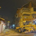 Ekipe Direkcije za izgradnju grada uklanjale led tokom noći