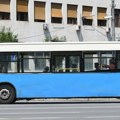 Lančani sudar u Novom Sadu: Autobus udario u automobil, povređeno pet osoba