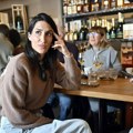"Ima dve godine kako se Teo pokupio i otišao": Komšije oplele po Jelisaveti Orašanin, Pavla redovno sreću ispred zgrade