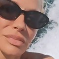 Majka Nataše Bekvalac se kupa sa unukom Katjom u bazenu. Pevačica objavila emotivne kadrove i raznežila sve: "Kuća, moja mama…