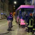 Nova autobuska nesreća kod Venecije: Opet ista firma kao prilikom pada sa nadvožnjaka, vozilo se zakucalo u zgradu (foto…