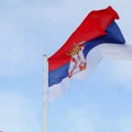 Запаљена српска тробојка на споменику убијеним и киднапованим Србима