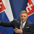 Slovački premijer u javnosti: Fico se prvi put pojavio posle ranjavanja