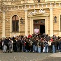 Pismo podrške đaka Jovine gimnazije profesorki koja u pritvoru štrajkuje glađu