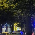 Autom se zakucao u drvo pored puta: Saobraćajna nesreća u Petrovaradinu (foto)