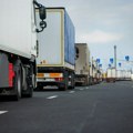I vozači kamiona iz Srbije i BiH danas u podne blokiraju teretne prelaze u regionu