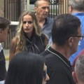 "Došla je nafrakana kao za vašar" Nastavlja se drama sa Andrijine sahrane, pevač žestoko isprozivao koleginicu