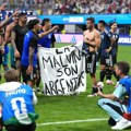 Engleski klub hitno prodao Argentinca posle haosa na Mundijalu! Nakon skandala u Americi povukli su ovaj potez: Evo ko je…