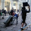 Italja presekla; Uveden niz mera; Kazne za nerede i nasilje su drakonske; na udaru i maloletnici VIDEO