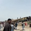 Stravična nesreća: Voz iskočio iz šina, najmanje 19 poginulih u Pakistanu