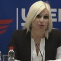 „Kao Marija Antoaneta narodu koji nema šta da jede nudi kolače, a Tamara svoj parfem“: Zorana Mihajlović o promociji…