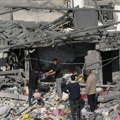 UN: Najmanje 100.00 ljudi prisljeno da odu u Rafu bežeći od borbi u ostatku Gaze