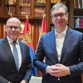 Važan sastanak na andrićevom vencu: Predsednik Vučić s poslanikom Bundestaga o ekonomskoj saradnji sa Nemačkom (foto)