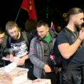 „Sve kontra od onih zbog kojih se ceo narod podigao“: Studenti stigli u Staru Pazovu na 50 litara čorbe, 60 kilograma…