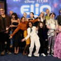 Zoe Saldana na holivudskoj premijeri letnjeg hita "Elio" (video)