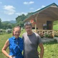 (Foto) danijela i Nikola napustili grad i podno planine Jelice napravili mali raj Pokrenuli biznis, gosti stižu iz svih…