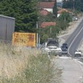 Zapalio se auto u vožnji