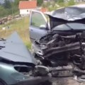 Teška saobraćajna nesreća kod guče Sudarila se dva automobila, povređeni hitno prevezeni u bolnicu (foto/video)