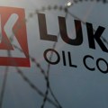 Lukoil pregovara sa više kupaca o prodaji međunarodnih aktiva