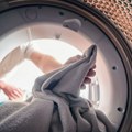 Улијте кључалу воду у веш машину и решите се проблема који мучи многе