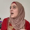 "Kako se zoveš Sanja, a nosiš hidžab?" Sarajka odrasla u pravoslavnoj porodici, izgubila oca, pa primila islam, isto je…