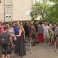 Zbor Surčin i Kvir zbor Beograda: Skup podrške targetiranom zborašu i studentu u Dobanovcima
