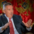 Krivična prijava protiv Đukanovića i Lukšića zbog sumnje u zloupotrebu službenog položaja