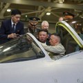 Kim Džong Un obišao rusku fabriku aviona: Pokazali mu Su-35 i Su-57