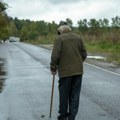 Obećao da će brinuti o njemu ako mu prepiše imovinu Siniša prevario bolesnog prijatelja, pa ga smestio u šupu bez vode