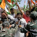 Desetine opozicionih demonstranata uhapšene u Nju Delhiju