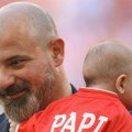 Dejan Stanković prvi put u javnosti sa novom suprugom i malom ćerkicom, slika topi srca
