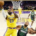 Lebron Džejms će produžiti ugovor sa Lejkersima na još godinu dana
