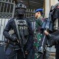 Najmanje 54 osobe, većinom učenika, povređeno u eksplozijama u džamiji u Indoneziji
