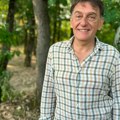 Ovo je čovek koji spasava uplašene Čačane: Dejanu se telefon usijao od poziva zbog zmija