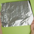 Komad aluminijumske folije ispred vrata rešava problem prisutan u mnogim kućama